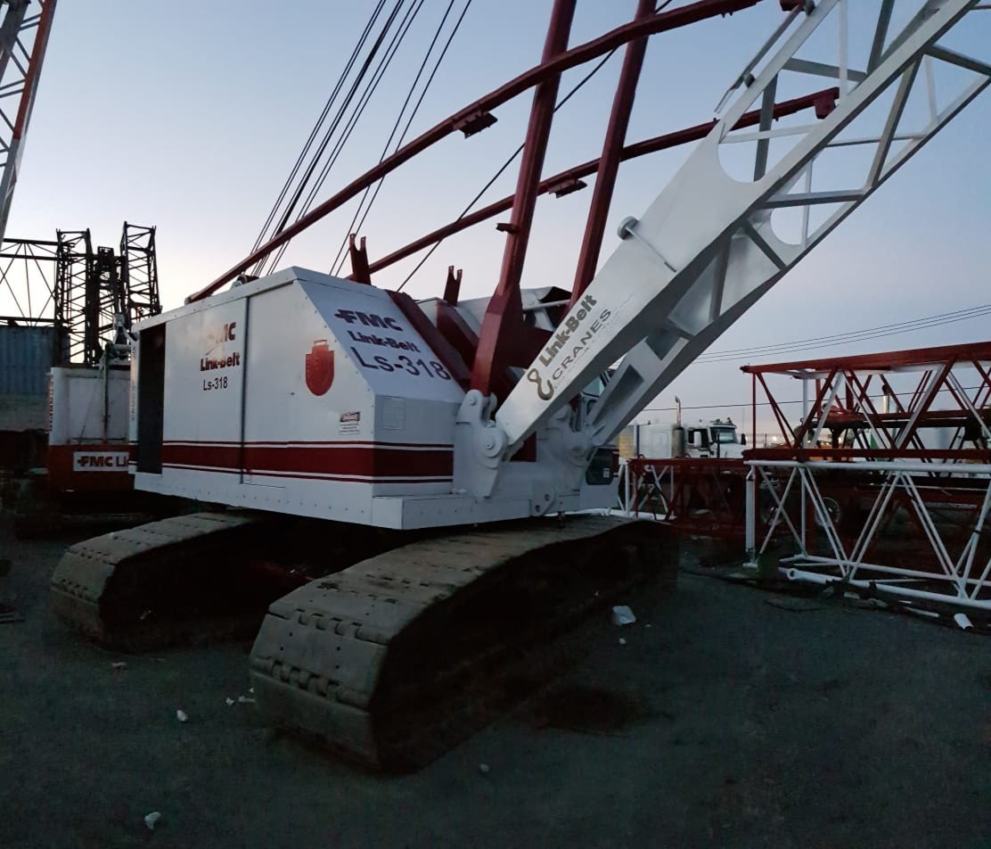Grúa sobre orugas Link-Belt LS-318